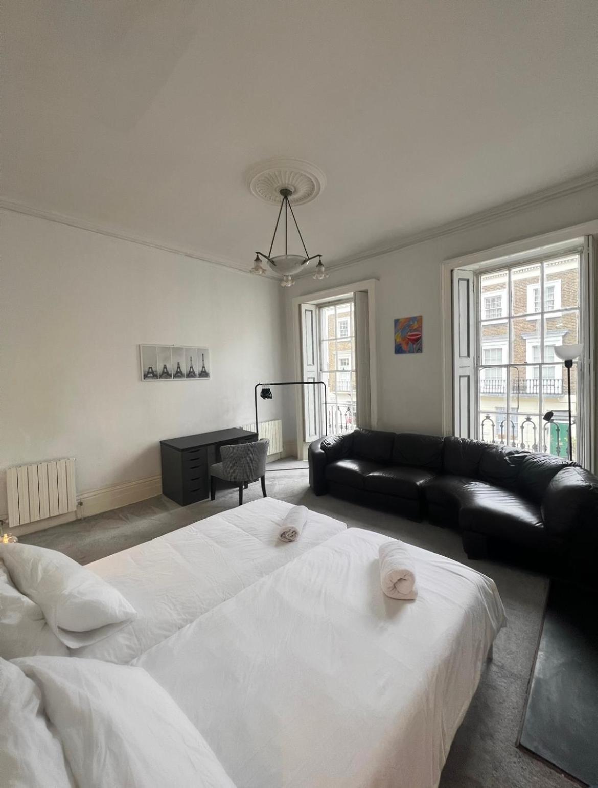 Gazde/Camere de închiriat In Londra